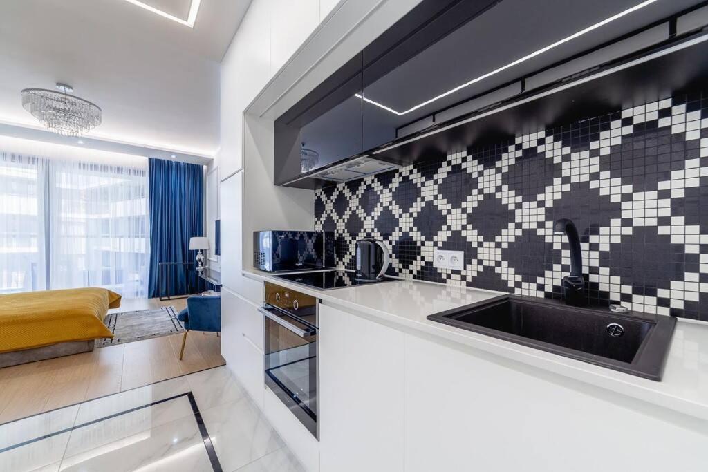 Stylowy Apartament Centrum Warszawy Z Tarasem Varsóvia Exterior foto